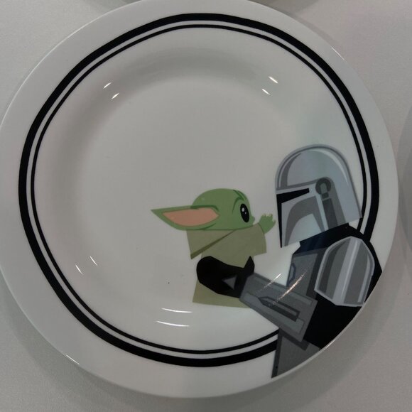 Star Wars Mandalorian &Grogu Ceramic Dessert Plates Set Of 4 Featuring Baby Yoda - Picture 5 of 13